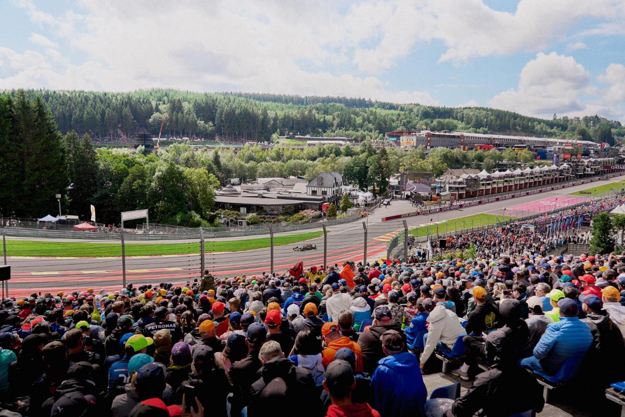 Grandprixcamp Closest To The Track Including Track View 斯塔沃洛 外观 照片